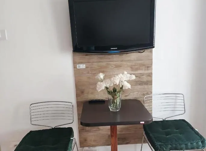 Arc De Triumf Piata Victoriei *